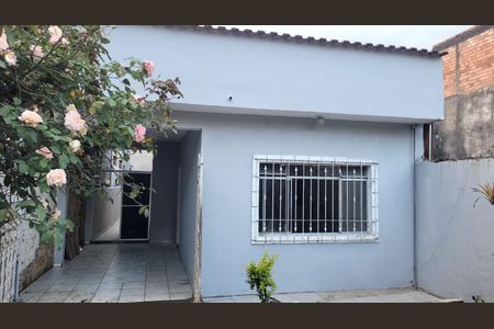 Casa para alugar com 100m², 2 quartos e 4 vagas Casa para alugar com 100m², 2 quartos e 4 vagasÁrea externa