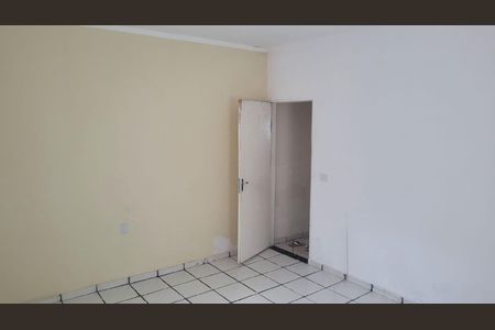 Casa para alugar com 100m², 2 quartos e 4 vagas Casa para alugar com 100m², 2 quartos e 4 vagasQuarto