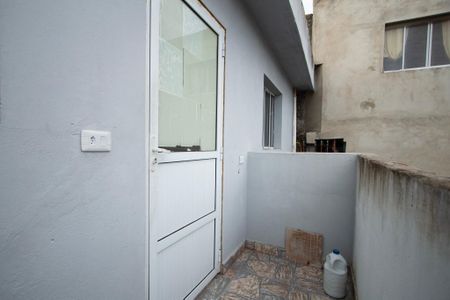 Casa para alugar com 40m², 1 quarto e 1 vagaEntrada 