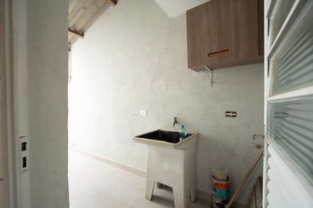 Casa para alugar com 40m², 1 quarto e 1 vagaÁrea de Serviço