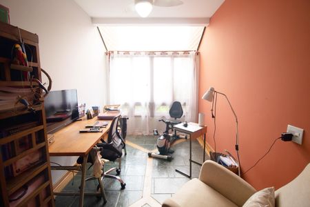 Casa para alugar com 340m², 4 quartos e 4 vagas