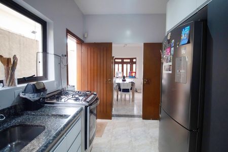 Casa para alugar com 340m², 4 quartos e 4 vagas