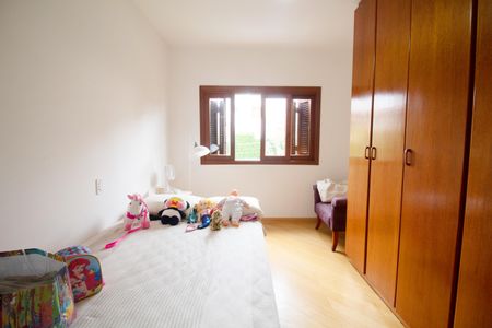 Casa para alugar com 340m², 4 quartos e 4 vagas