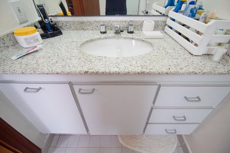 Casa para alugar com 340m², 4 quartos e 4 vagas