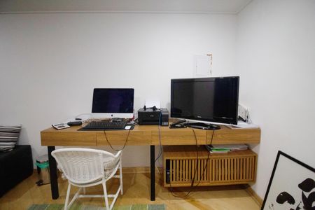 Casa para alugar com 340m², 4 quartos e 4 vagas