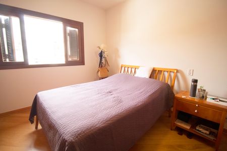 Casa para alugar com 340m², 4 quartos e 4 vagas