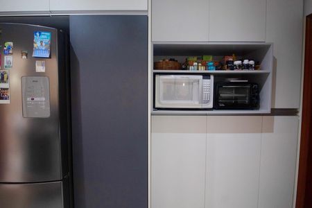 Casa para alugar com 340m², 4 quartos e 4 vagas