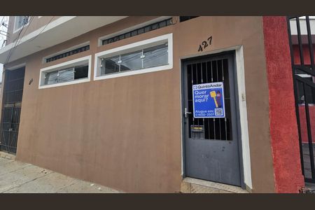 Casa para alugar com 61m², 2 quartos e sem vagaFachada