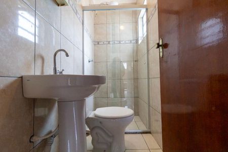 Casa para alugar com 61m², 2 quartos e sem vagaBanheiro