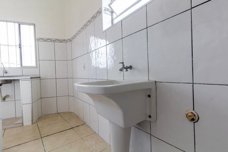 Casa para alugar com 61m², 2 quartos e sem vagaÁrea de Serviço