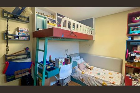 Apartamento à venda com 115m², 3 quartos e 1 vaga Apartamento à venda com 115m², 3 quartos e 1 vagaQuarto 2