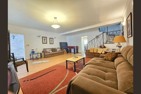 Sala de casa para alugar com 3 quartos, 180m² em Vila Sao Francisco (zona Sul), São Paulo