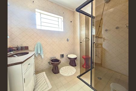 Casa para alugar com 180m², 3 quartos e 2 vagasBanheiro