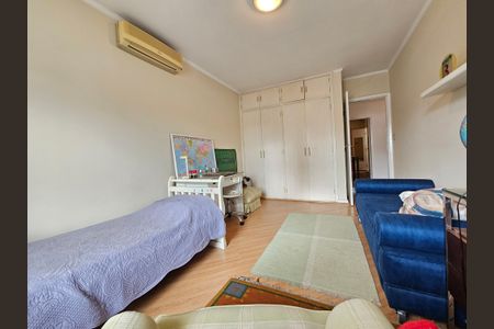 Casa para alugar com 180m², 3 quartos e 2 vagasQuarto 2