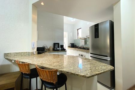Cozinha de apartamento à venda com 2 quartos, 60m² em Minas Brasil, Belo Horizonte