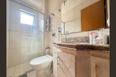 Apartamento à venda com 60m², 2 quartos e 2 vagasBanheiro