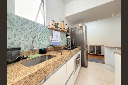 Apartamento à venda com 60m², 2 quartos e 2 vagasCozinha