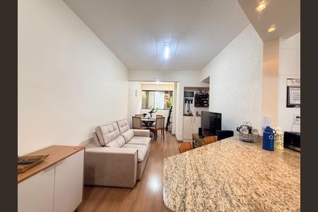 Apartamento à venda com 60m², 2 quartos e 2 vagasSala