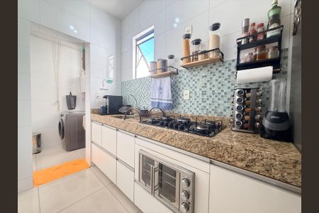 Apartamento à venda com 60m², 2 quartos e 2 vagasCozinha