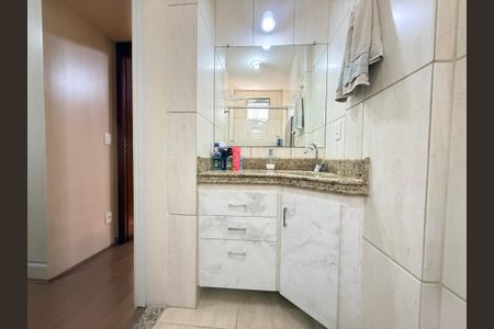 Apartamento à venda com 60m², 2 quartos e 2 vagasBanheiro da Suíte