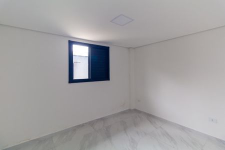 Quarto 1 de apartamento para alugar com 2 quartos, 38m² em Vila Paulo Silas, São Paulo