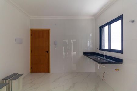 Cozinha de apartamento para alugar com 2 quartos, 48m² em Vila Paulo Silas, São Paulo