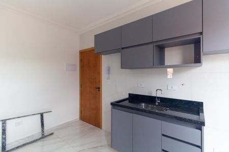 Cozinha de apartamento para alugar com 2 quartos, 41m² em Vila Paulo Silas, São Paulo