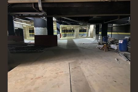 Apartamento à venda com 189m², 4 quartos e 3 vagas Apartamento à venda com 189m², 4 quartos e 3 vagasÁrea comum