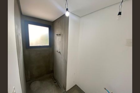 Apartamento à venda com 189m², 4 quartos e 3 vagas Apartamento à venda com 189m², 4 quartos e 3 vagasBanheiro Suíte 1