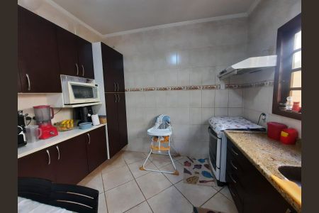 Casa à venda com 212m², 3 quartos e 4 vagas Casa à venda com 212m², 3 quartos e 4 vagasCozinha