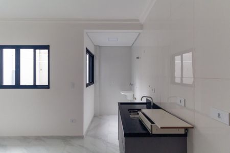 Cozinha de apartamento para alugar com 2 quartos, 48m² em Vila Paulo Silas, São Paulo