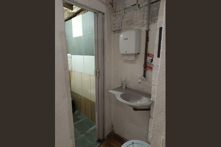 Banheiro 2 de casa para alugar com 2 quartos, 50m² em Vila Herminia, São Paulo