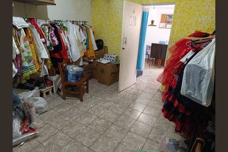 Quarto 1 de casa para alugar com 2 quartos, 50m² em Vila Herminia, São Paulo