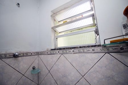 Casa para alugar com 65m², 2 quartos e sem vagaBanheiro