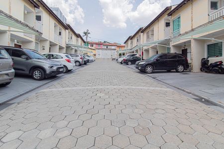 Casa de condomínio à venda com 72m², 2 quartos e 1 vagaÁrea comum
