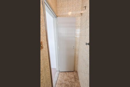 Apartamento para alugar com 65m², 2 quartos e 1 vagaBanheiro do quarto dependência de empregada