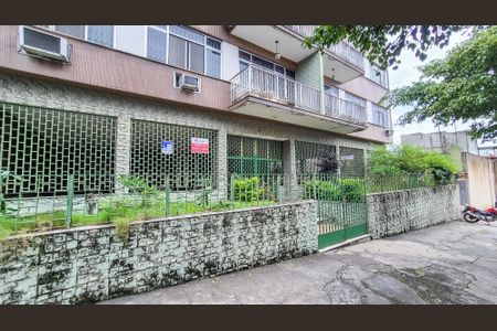 Apartamento para alugar com 65m², 2 quartos e 1 vagaFrente do Prédio 