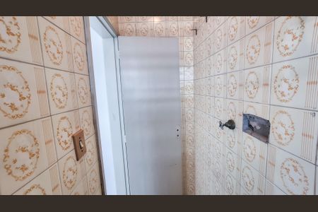 Apartamento para alugar com 65m², 2 quartos e 1 vagaBanheiro do quarto dependência de empregada