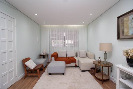 Sala de casa à venda com 3 quartos, 130m² em Vila Catupia, São Paulo