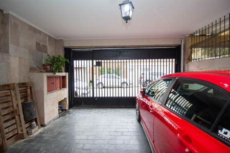 Casa à venda com 130m², 3 quartos e 2 vagas Casa à venda com 130m², 3 quartos e 2 vagasGaragem