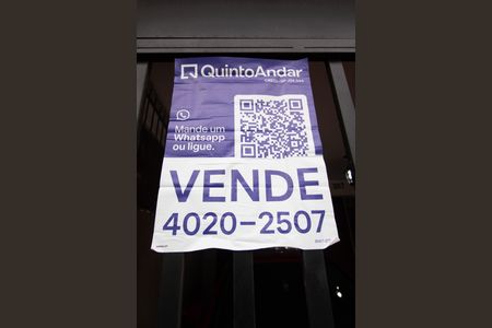 Casa à venda com 130m², 3 quartos e 2 vagas Casa à venda com 130m², 3 quartos e 2 vagasFachada - placa instalada