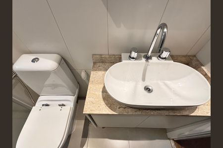 Apartamento para alugar com 87m², 2 quartos e 2 vagas Apartamento para alugar com 87m², 2 quartos e 2 vagasBanheiro da Suíte