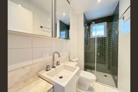 Apartamento para alugar com 87m², 2 quartos e 2 vagas Apartamento para alugar com 87m², 2 quartos e 2 vagasBanheiro