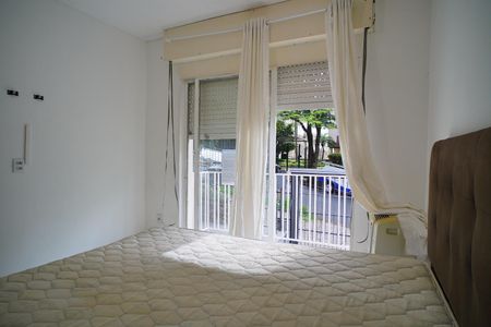Quarto  de apartamento para alugar com 1 quarto, 60m² em Auxiliadora, Porto Alegre