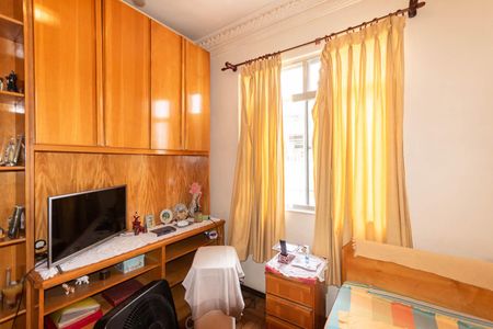 Apartamento à venda com 160m², 4 quartos e sem vagaQuarto 2