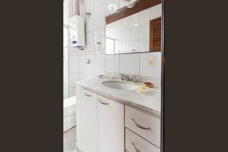 Apartamento à venda com 160m², 4 quartos e sem vagaBanheiro 2