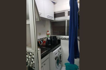 Apartamento à venda com 58m², 2 quartos e 1 vagaÁrea de serviço