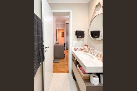 Apartamento à venda com 127m², 3 quartos e 2 vagasBanheiro da Suíte 1