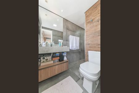 Apartamento à venda com 129m², 3 quartos e 2 vagas Apartamento à venda com 129m², 3 quartos e 2 vagasBanheiro da Suíte