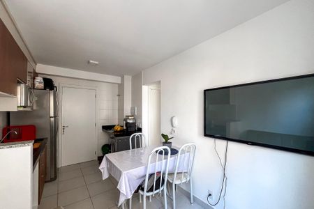 Sala de apartamento para alugar com 2 quartos, 32m² em Parque Fongaro, São Paulo
